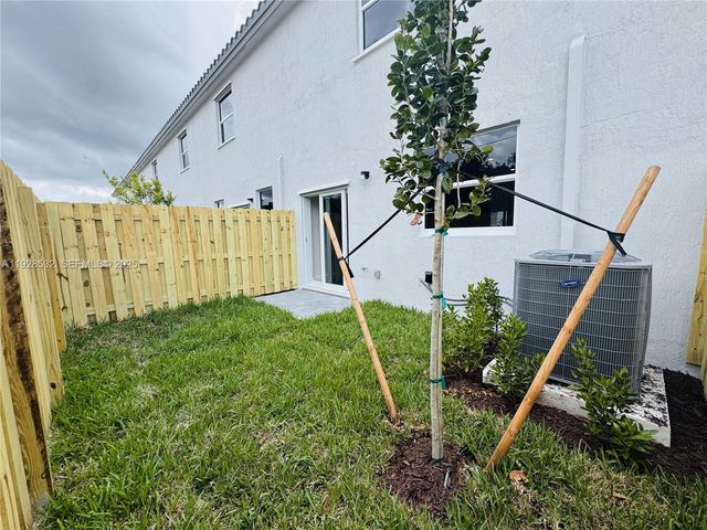 243 SE 11th Ct 243, Florida City, FL 33034