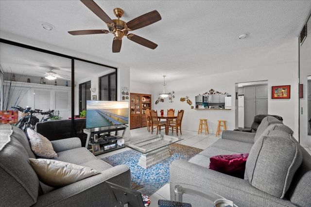 5382 Firenze Drive D, Boynton Beach, FL 33437