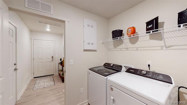 20930 Lyon 17, Macomb, MI 48042