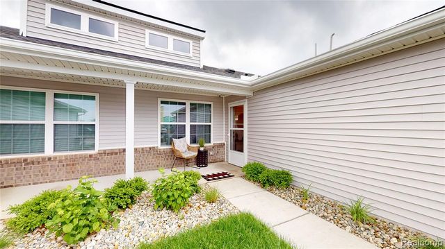 20930 Lyon 17, Macomb, MI 48042