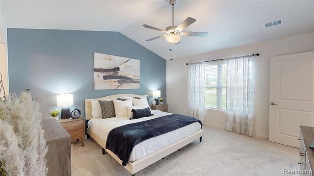 20930 Lyon 17, Macomb, MI 48042