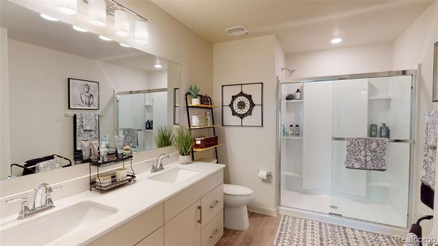 20930 Lyon 17, Macomb, MI 48042