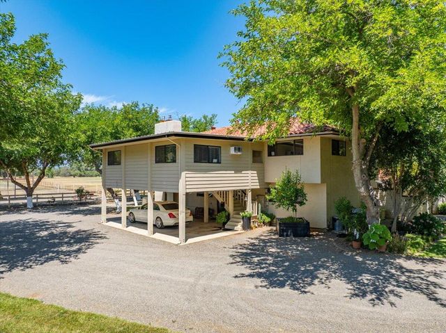 5521 Churn Crk Road, Redding, CA 96002