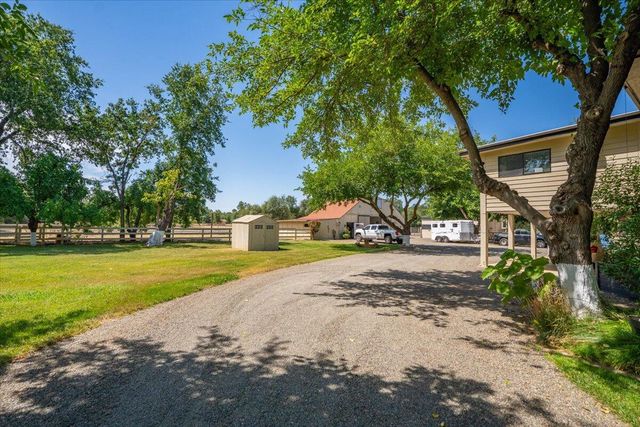 5521 Churn Crk Road, Redding, CA 96002