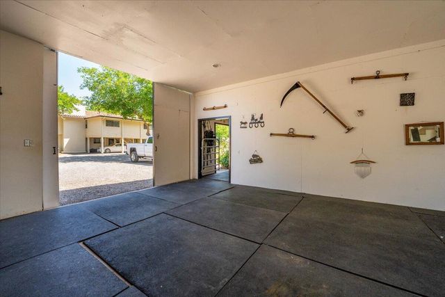 5521 Churn Crk Road, Redding, CA 96002