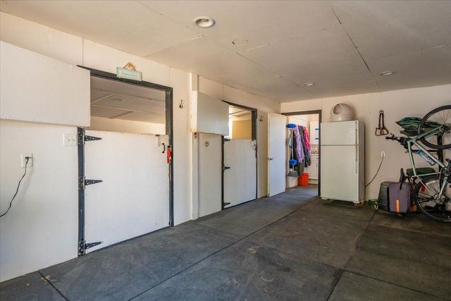 5521 Churn Crk Road, Redding, CA 96002