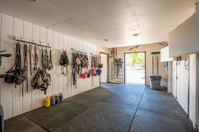 5521 Churn Crk Road, Redding, CA 96002