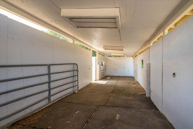 5521 Churn Crk Road, Redding, CA 96002