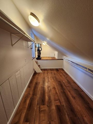 5521 Churn Crk Road, Redding, CA 96002