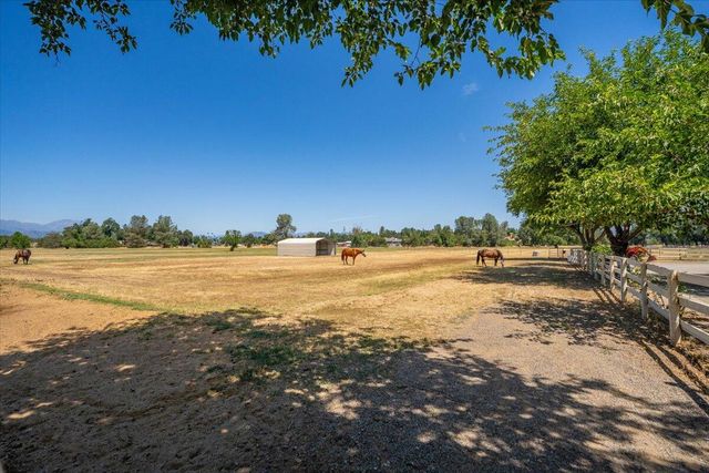 5521 Churn Crk Road, Redding, CA 96002
