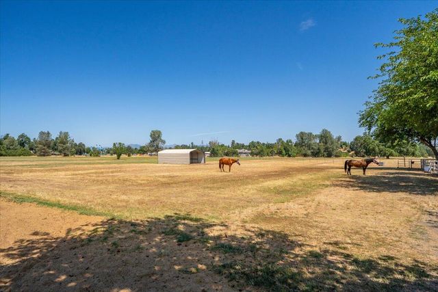 5521 Churn Crk Road, Redding, CA 96002