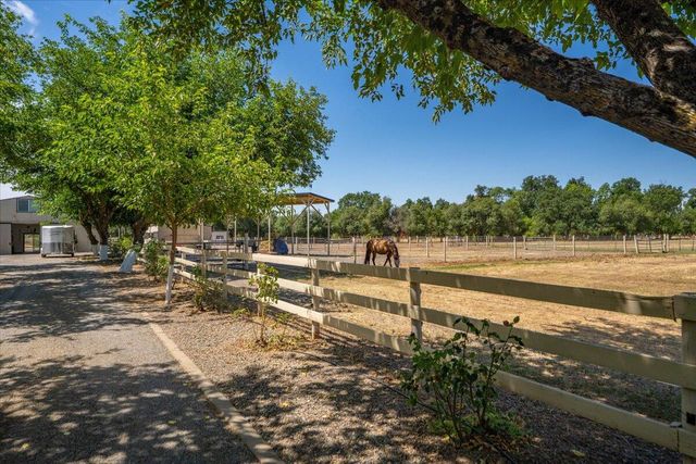 5521 Churn Crk Road, Redding, CA 96002