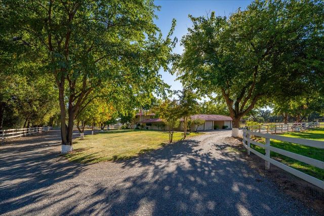 5521 Churn Crk Road, Redding, CA 96002
