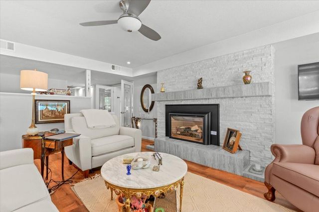 5521 Churn Crk Road, Redding, CA 96002