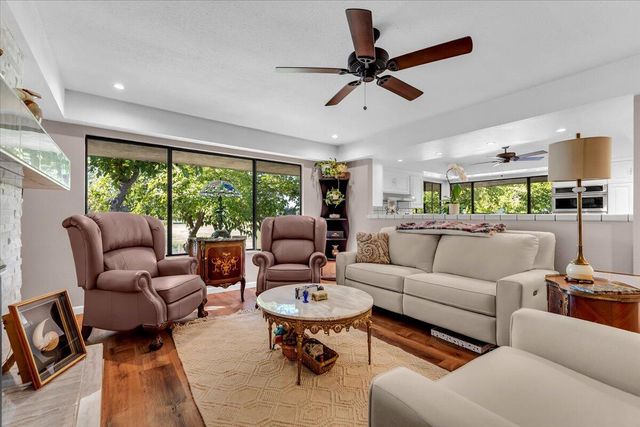 5521 Churn Crk Road, Redding, CA 96002