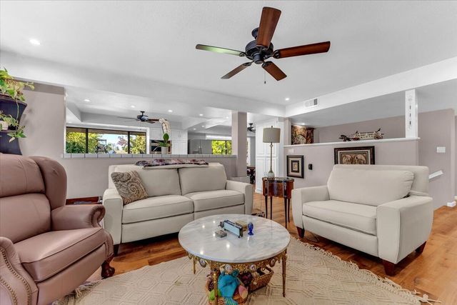 5521 Churn Crk Road, Redding, CA 96002