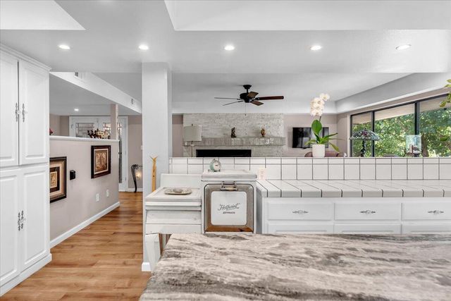 5521 Churn Crk Road, Redding, CA 96002