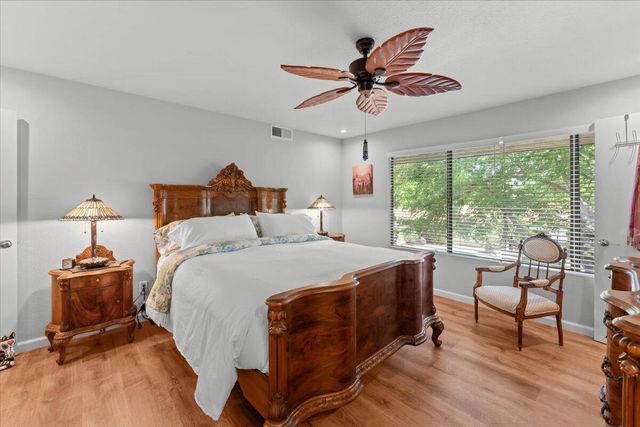 5521 Churn Crk Road, Redding, CA 96002