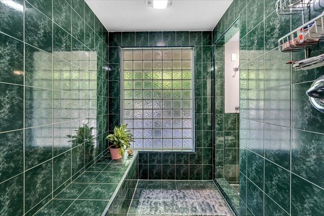 5521 Churn Crk Road, Redding, CA 96002