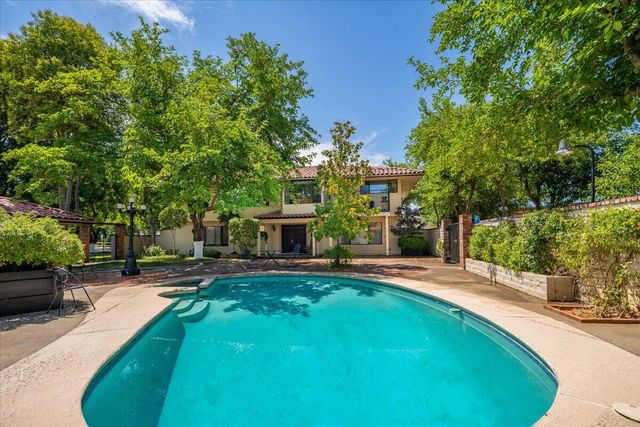 5521 Churn Crk Road, Redding, CA 96002