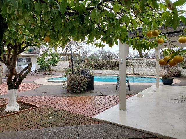 5521 Churn Crk Road, Redding, CA 96002