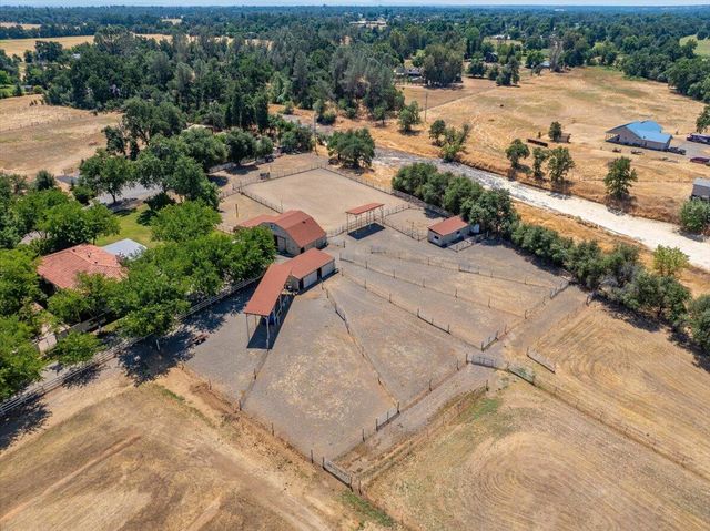 5521 Churn Crk Road, Redding, CA 96002