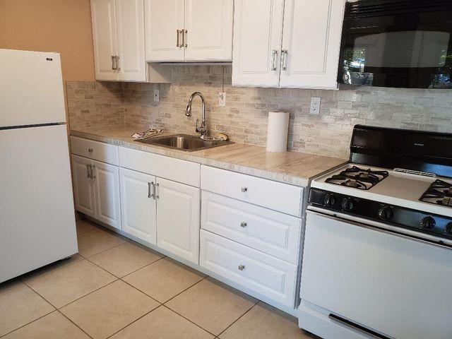 5521 Churn Crk Road, Redding, CA 96002