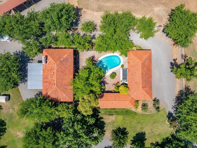 5521 Churn Crk Road, Redding, CA 96002