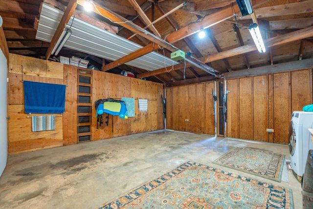 5521 Churn Crk Road, Redding, CA 96002