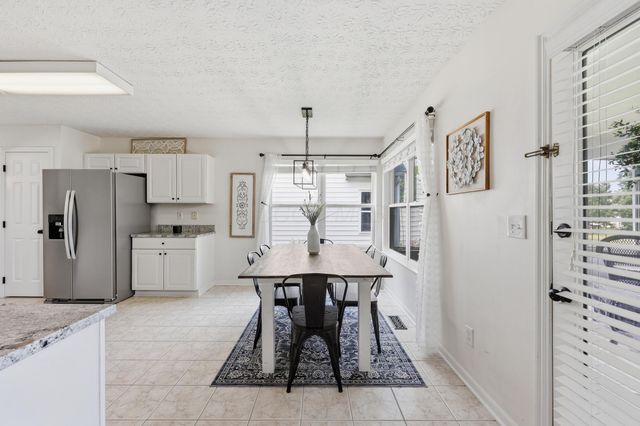8164 Glenmore Drive, Powell, OH 43065