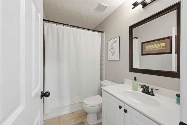 8164 Glenmore Drive, Powell, OH 43065