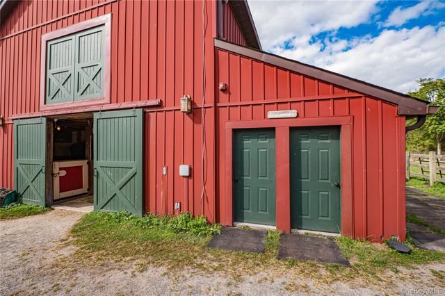 2746 Sound Avenue, Riverhead, NY 11901