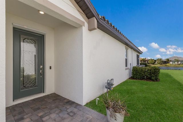 2532 AVOLET COURT, Lakewood Ranch, FL 34211
