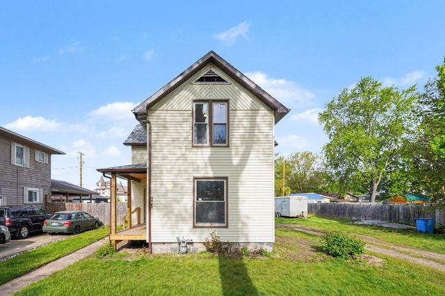 112 N Andrews Street, Three Rivers, MI 49093
