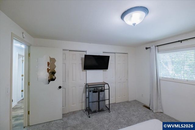1475 Seattle Slew Dr SE, Salem, OR 97317
