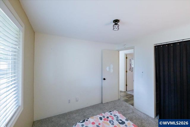 1475 Seattle Slew Dr SE, Salem, OR 97317