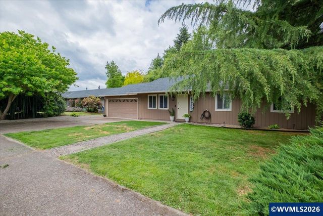 1475 Seattle Slew Dr SE, Salem, OR 97317