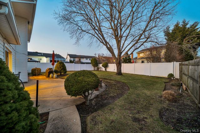 3147 Denton Drive, Merrick, NY 11566