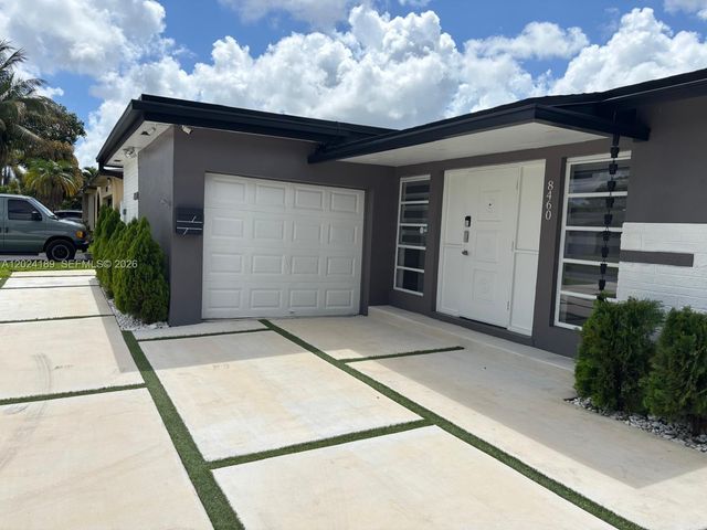 8460 NW 21st St, Sunrise, FL 33322