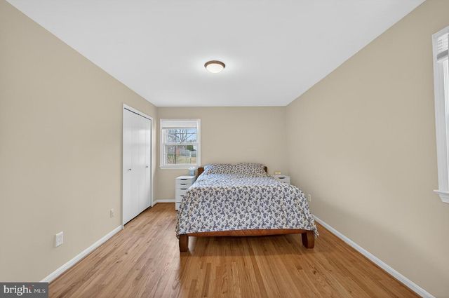 4815 WAKEFIELD CHAPEL RD, Annandale, VA 22003