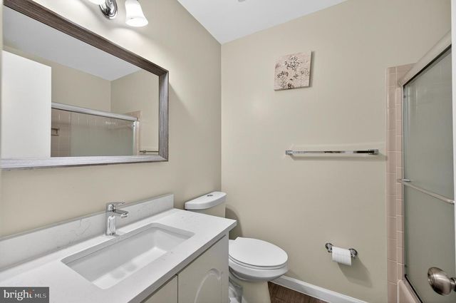 4815 WAKEFIELD CHAPEL RD, Annandale, VA 22003