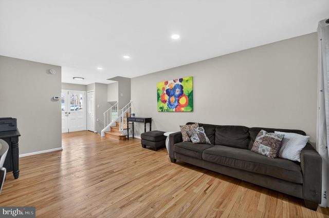 4815 WAKEFIELD CHAPEL RD, Annandale, VA 22003