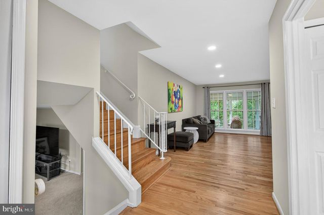 4815 WAKEFIELD CHAPEL RD, Annandale, VA 22003