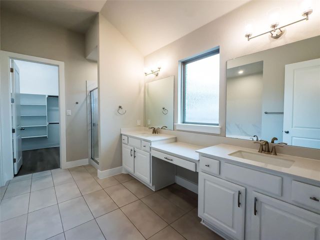 337 Alicante LN, Liberty Hill, TX 78642