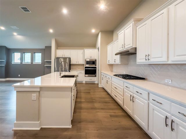 337 Alicante LN, Liberty Hill, TX 78642