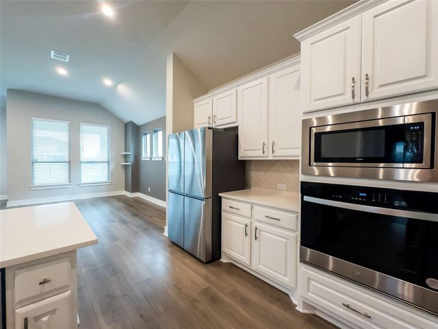 337 Alicante LN, Liberty Hill, TX 78642