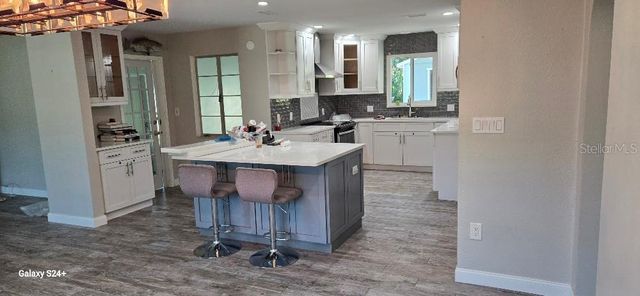 339 BROADWAY, Dunedin, FL 34698