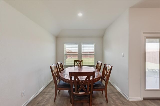 727 Dove Haven Way, Lavon, TX 75166