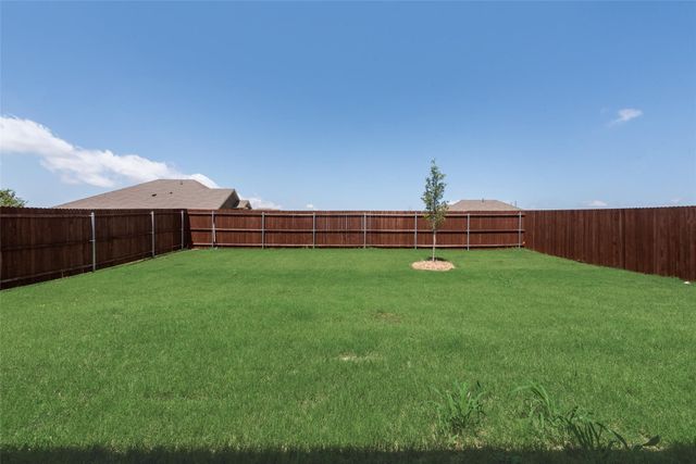 727 Dove Haven Way, Lavon, TX 75166