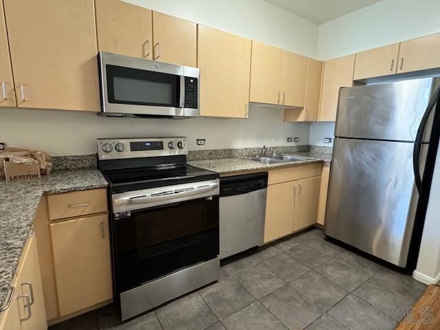 1643 6th Ave 408, San Diego, CA 92101